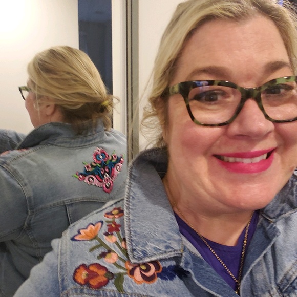 Meet your Posher, Kira - Picture 1 of 1